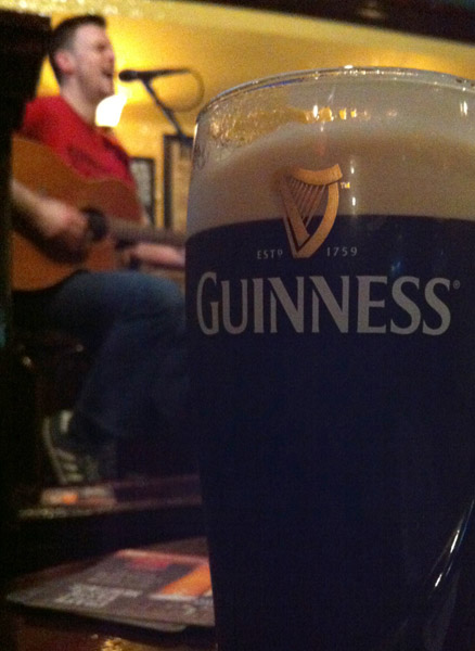 Live Irish music with a pint of Guinness, Temple Bar