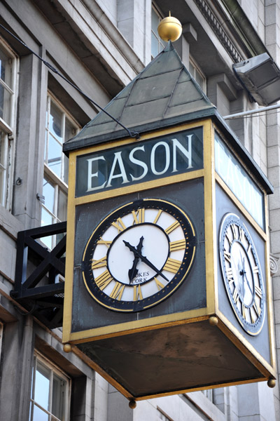 Eason's clock at a large book store on O'Connell