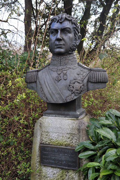 Bernardo O'Higgins Monument, Dublin