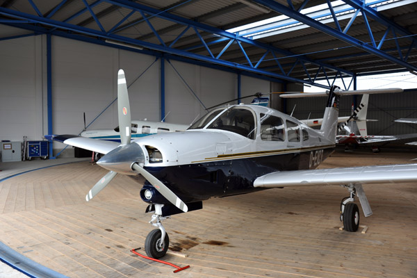 PA-28RT-201T Turbo Arrow IV (D-EICT), Bonn Hangelar