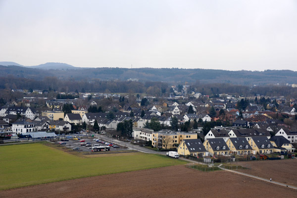 Don't complain about airplane noise, the airport was there before the houses