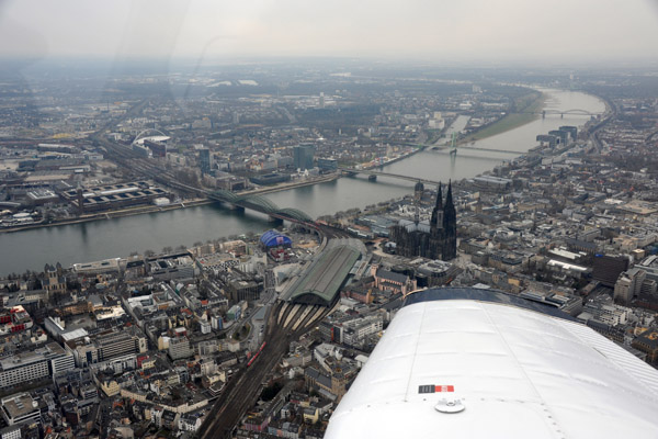 Circling Cologne in D-EICT