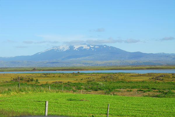 Mount Hekla in the distance across the Þjórsá River