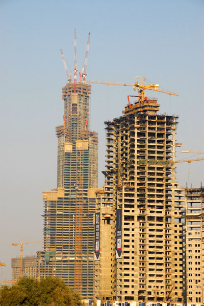 Burj Dubai with Business Bay construction
