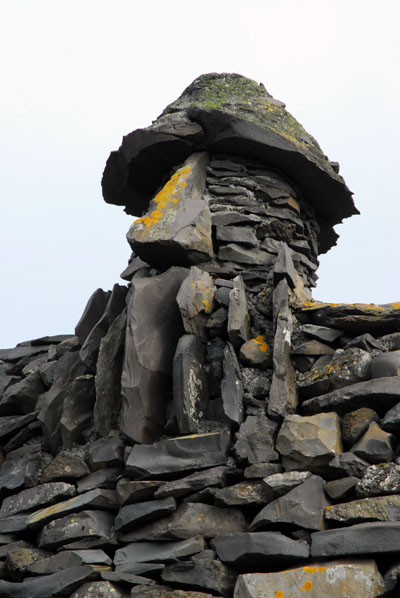 Close-up of the rock slab sculpture of Brur Snfellss