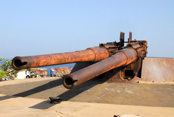 Large caliber WWII guns on top of the old Castel, Île de Gorée