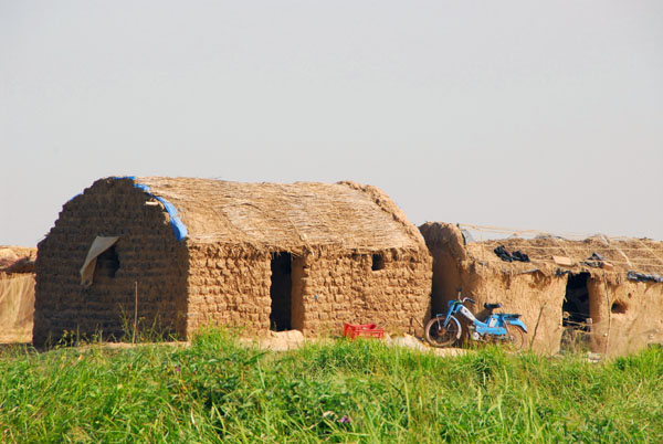 Fisherman's hut along the Niger River