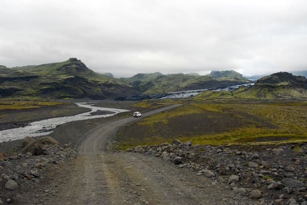 The dirt track from the Ring Road to Slheimajkull