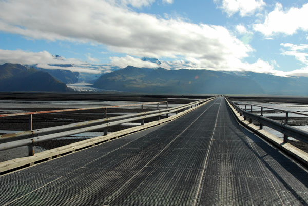 Bridge crossing Skeiar, a main channel across the Sandur