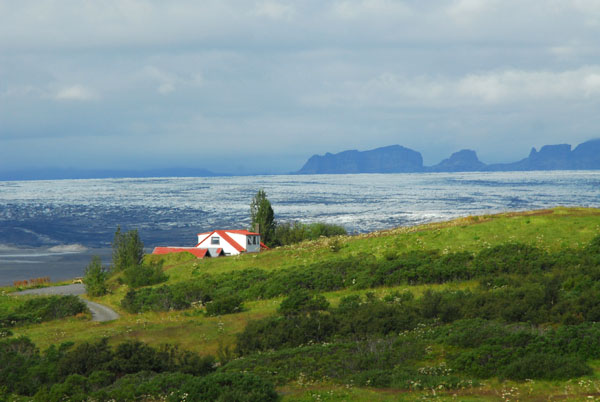 Looking west to Skeiarrjkull