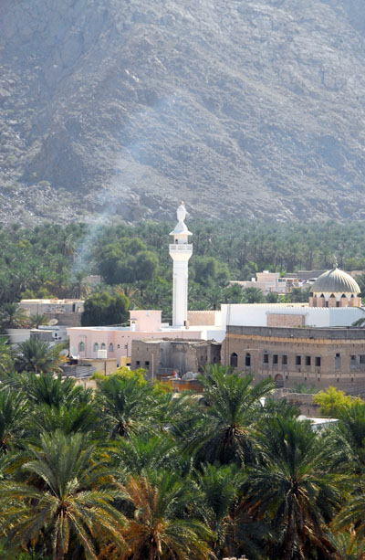 Mosque and palms, Nakhl