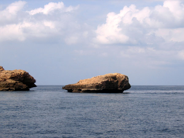 Western Dimaniyat Islands