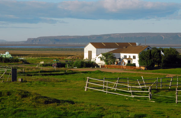 Farmhouse on the shore of xarfjrur