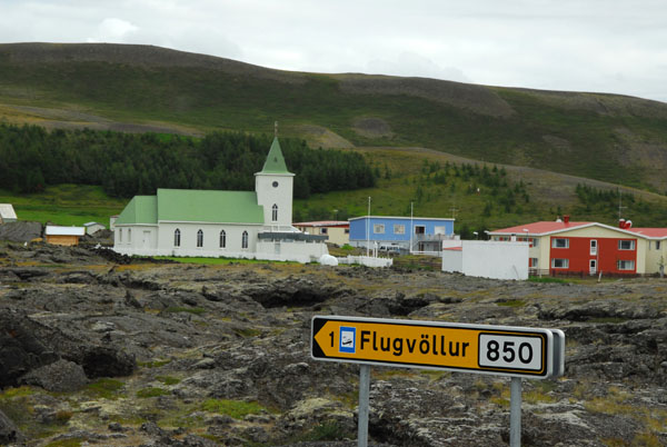 Flugvllur, the airport of Reykjahl, the main town on Lake Mvatn