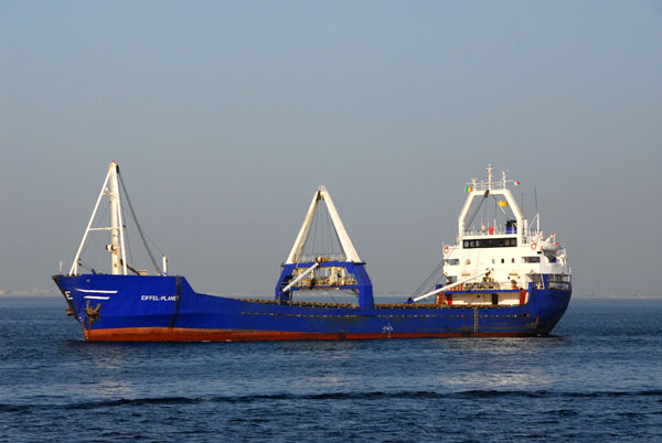 M/V Eiffel Planet, Dakar