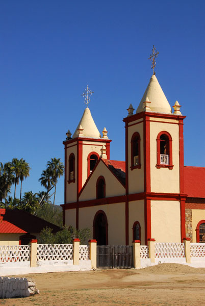 Church of El Triunfo, pop. 327