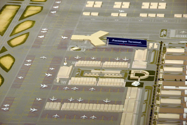 Dubai World Central International Airport, JXB Jebel Ali, expected passenger capacity when complete 120,000,000 per year