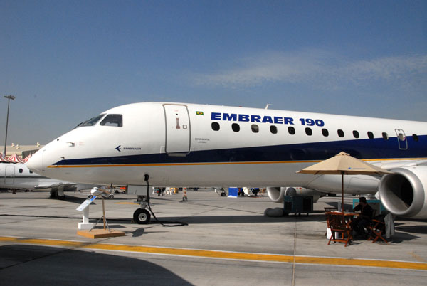 MEBA 2007 - Embraer 190