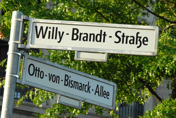 Willy-Brandt-Strasse & Otto-von-Bismarchk-Allee