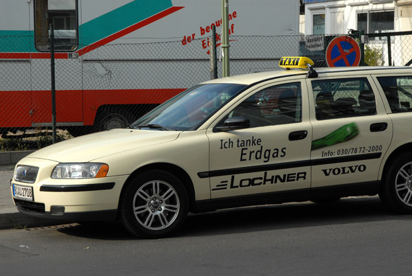 Natural gas powered Volvo taxi, Berlin