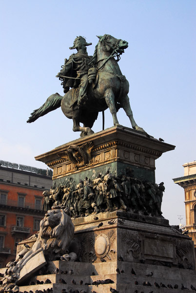 Piazza del Duomo, Victor Emmanuel II