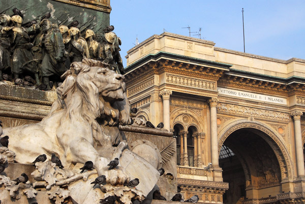 Victor Emmanuel monument, Milan Galleria, Piazza del Duomo