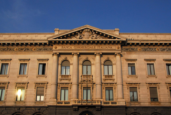 Banco Commerciale d'Italia, Piazza del Scala