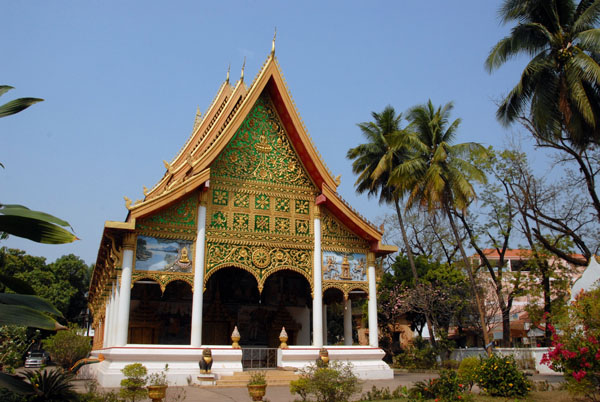 Wat Inpeng, Thanon Setthathirat
