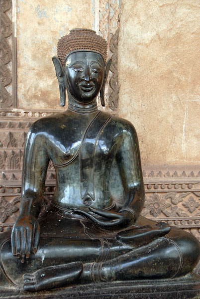 Haw Pha Kaew - seated Buddha