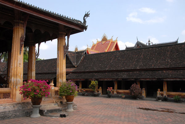 Wat Si Saket, built by King Anouvong in 1818