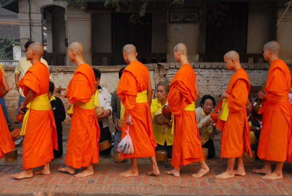 Towards the center of Luang Prabang, the route gets more crowded with many tourists