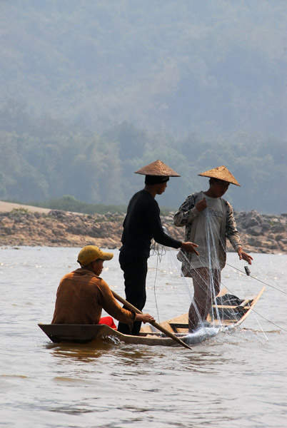 Lao fishermen