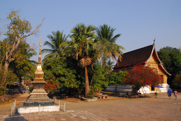 Wat Xieng Thong, Golden Stupa and Royal Funary Carriage House
