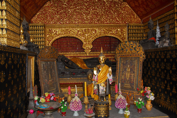 Reclining Buddha Sanctuary (Red Chapel), Wat Xieng Thong