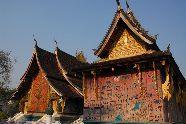 Reclining Buddha Sanctuary (Red Chapel), Wat Xieng Thong
