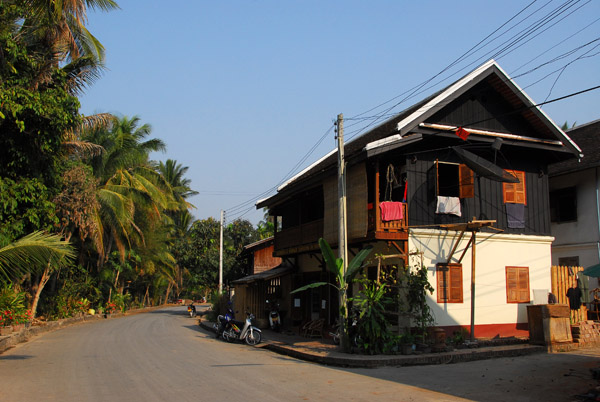 Thanon Khaem Khong, Luang Prabang