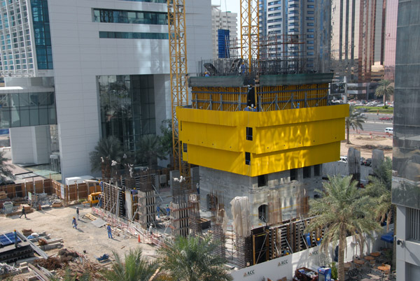 Al Yaqoub Tower early construction