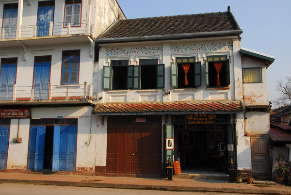 Kinnaly Handicraft & Pictures, Luang Prabang