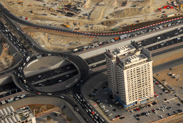 Defence Roundabout, Sheikh Zayed Road, Toyota Building