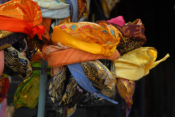 Balinese head cloths for sale, Tanah Lot