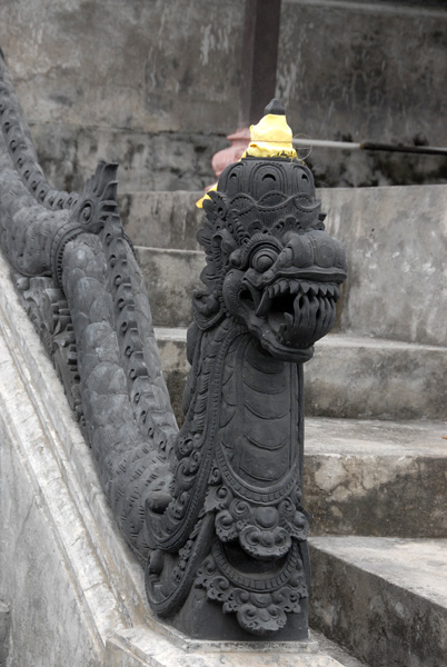 Naga serpent staircase, Tanah Lot