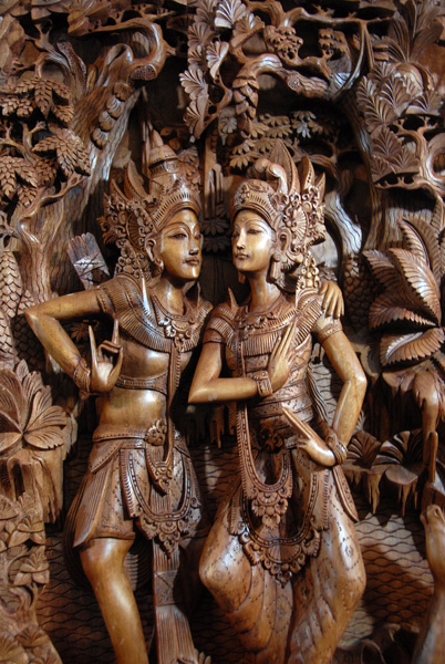 Balinese woodcarving shop, Tanah Lot