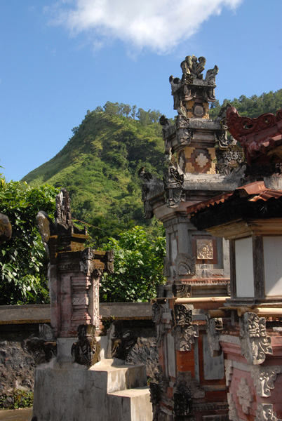 Temple between Tulamben and Culik