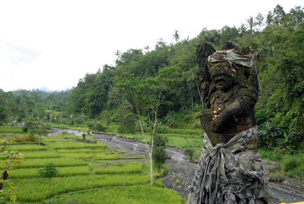 Statue on a bridge between Amlapura and Rendang, Bali