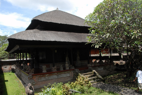 Southern Pavilion, Gedung Bueleng
