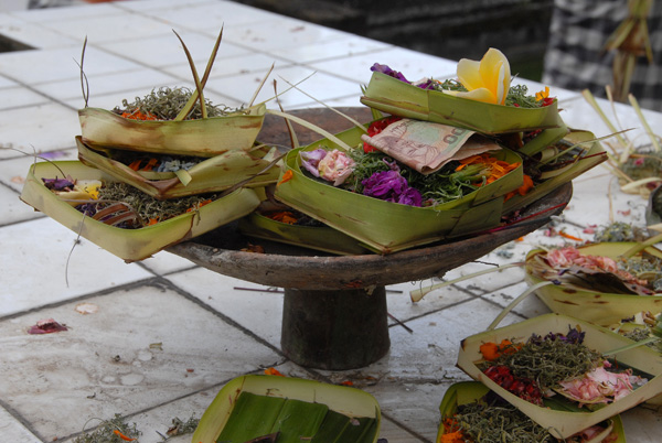 Balinese offerings, Pura Jagatnatha