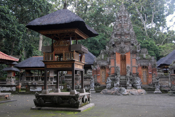 Monkey Forest Temple - Pura Dalem Agung