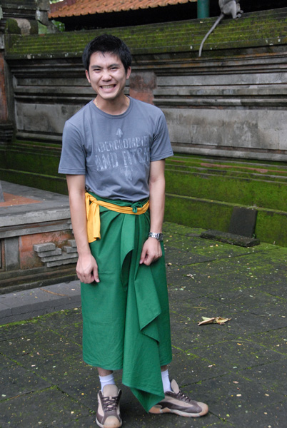 Green sarong temple