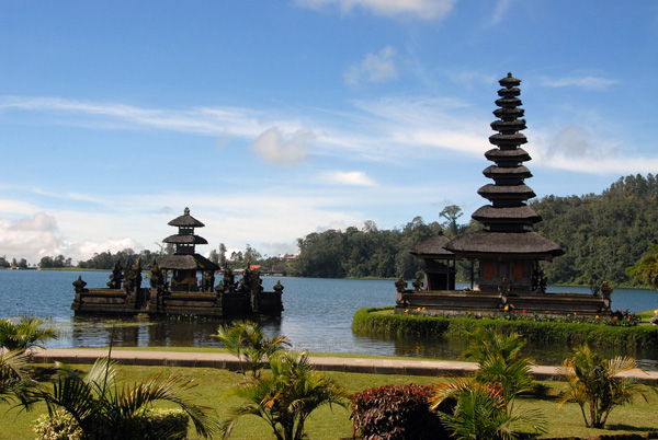 Pura Ulun Danu eratan