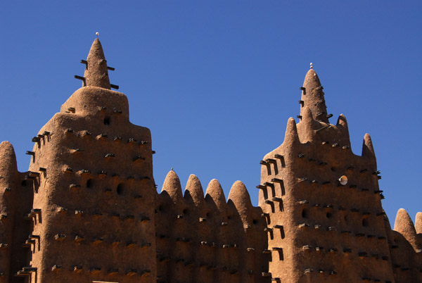 The current Great Mosque of Djenné was built in 1907